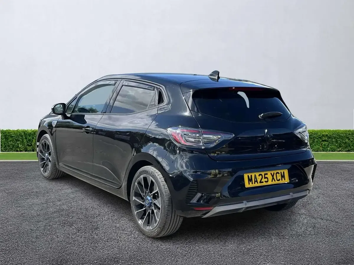 Used Renault Clio Esprit Alpine 143 HP (105 kW) 2025 Black  Hatchback
