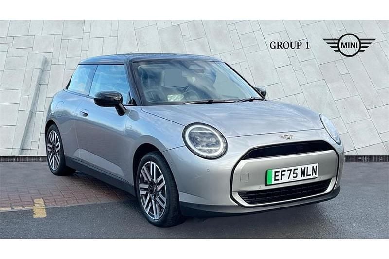New Mini Cooper Classic 135 kW (184 HP) 2026 Silver Hatchback