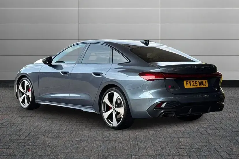 Used Audi A5 Advanced 148 HP (108 kW) 2025 Horizon blue Hatchback