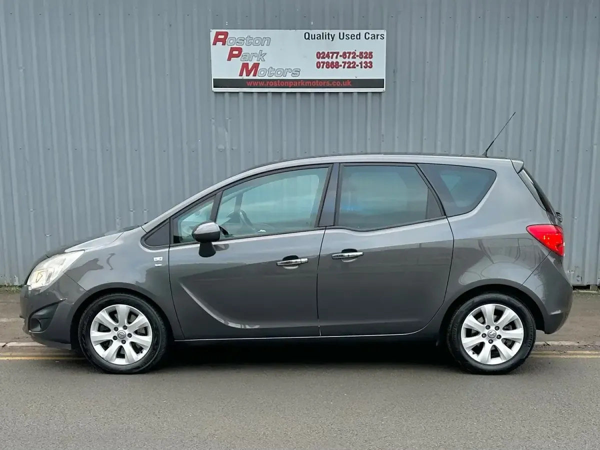 Used Vauxhall Meriva 100 HP (73 kW) 2010 Grey MPV