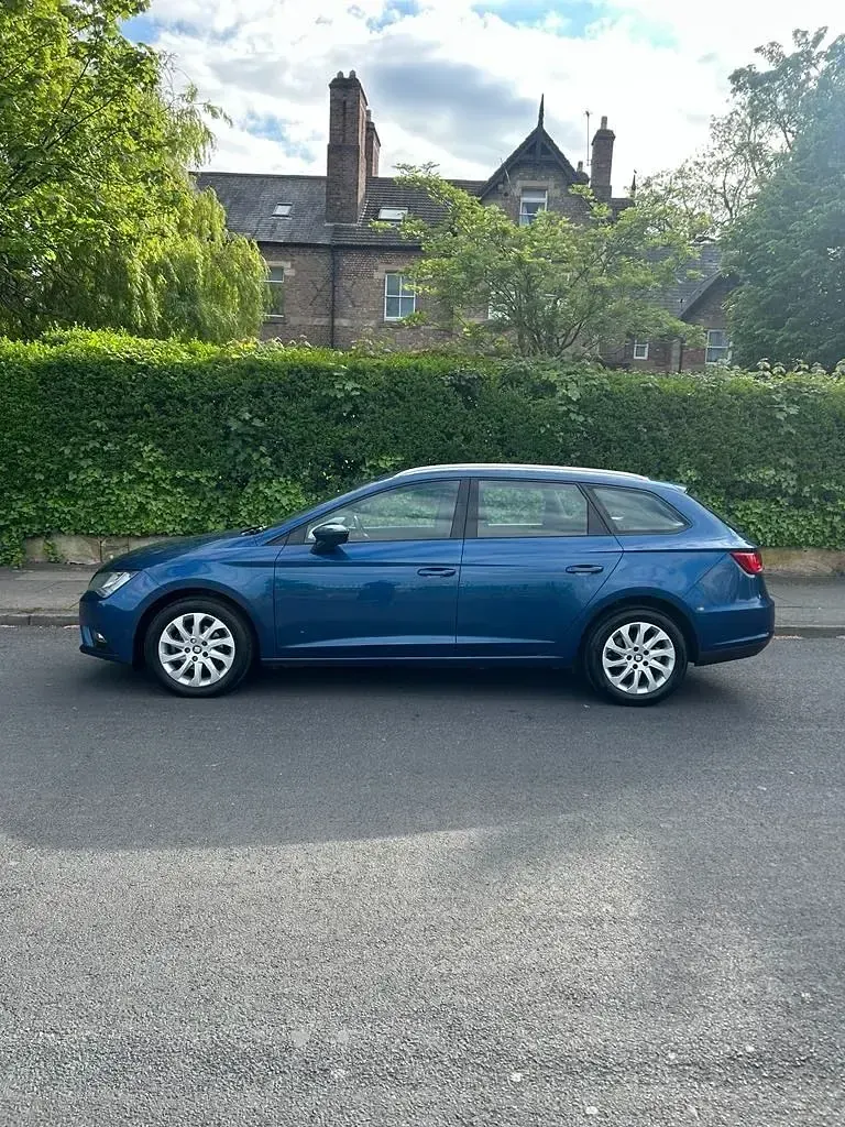 Begagnad Seat Leon SE 2014 Blå Kombi