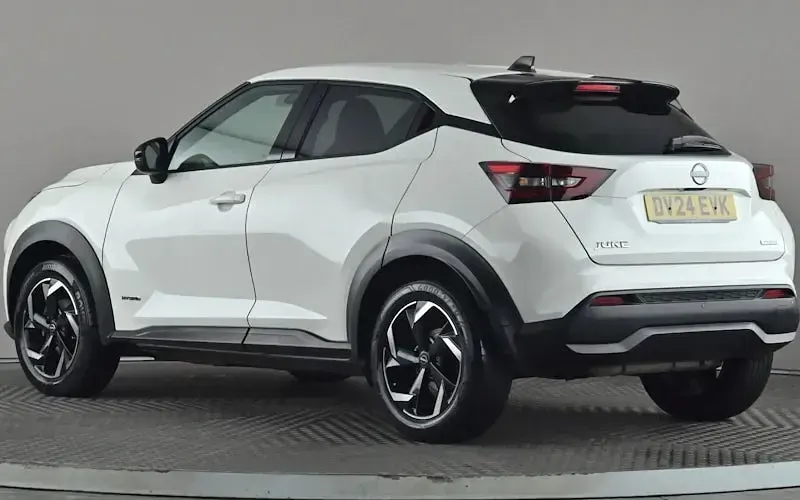 Used Nissan Juke N-Connecta 143 HP (105 kW) 2023 White SUV