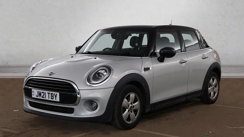 Used Mini Cooper Classic 136 HP (100 kW) 2021 Silver Hatchback