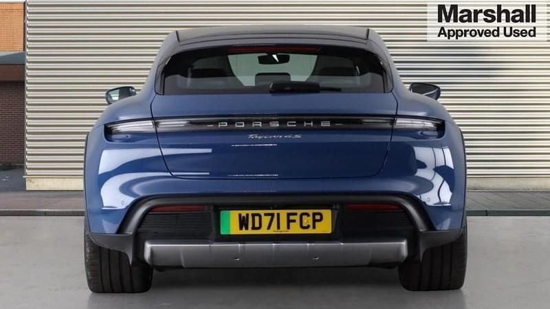 Used Porsche Taycan Cross Turismo 419 kW (571 HP) 2022 Blue Sedan