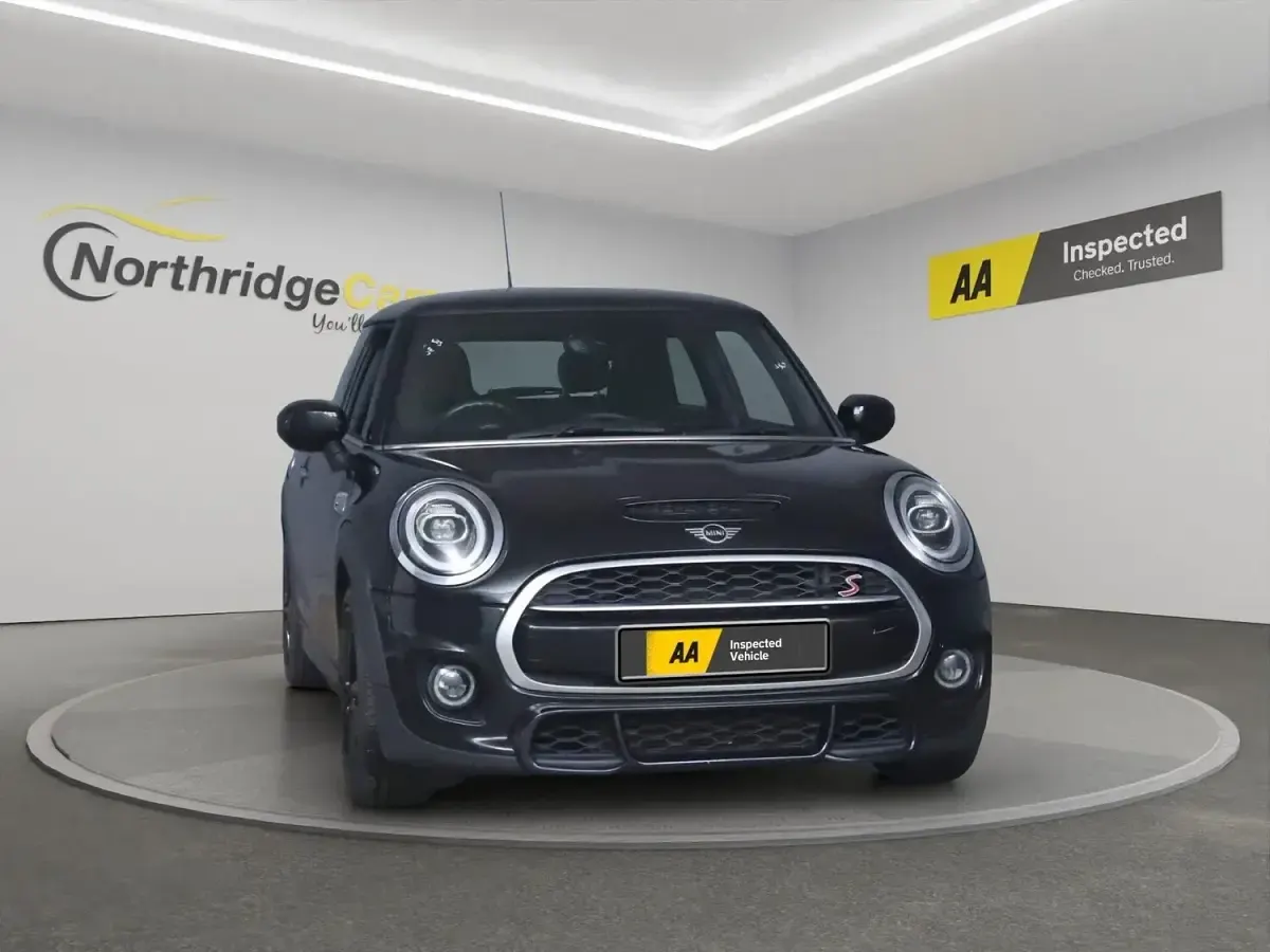 Used Mini Cooper S Hatch 192 HP (141 kW) 2020 Black Hatchback