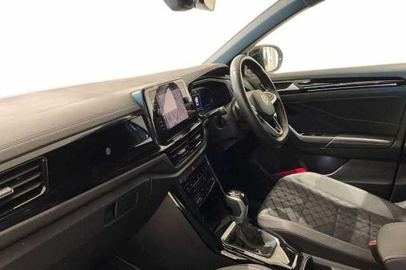 Used VW T-Roc R-line 150 HP (110 kW) 2023 Blue SUV