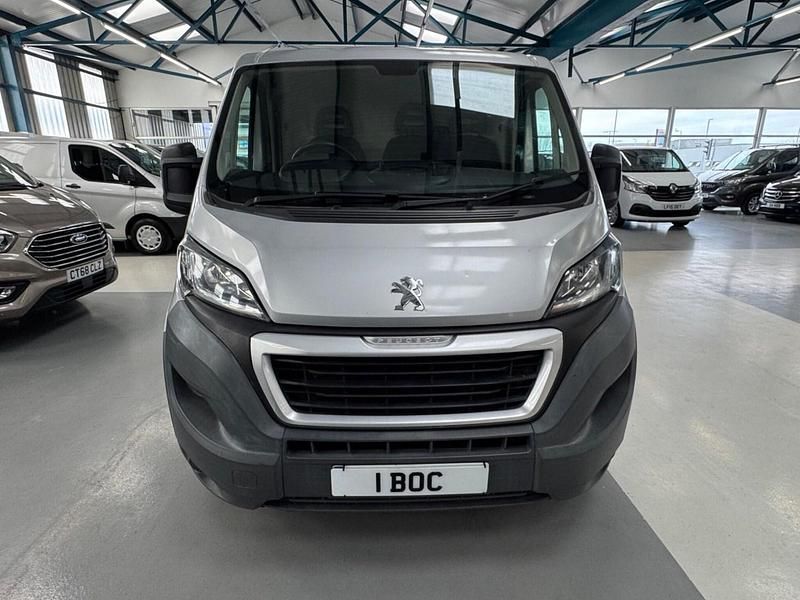 Used Peugeot Boxer 110 HP (80 kW) 2018 Silver Van