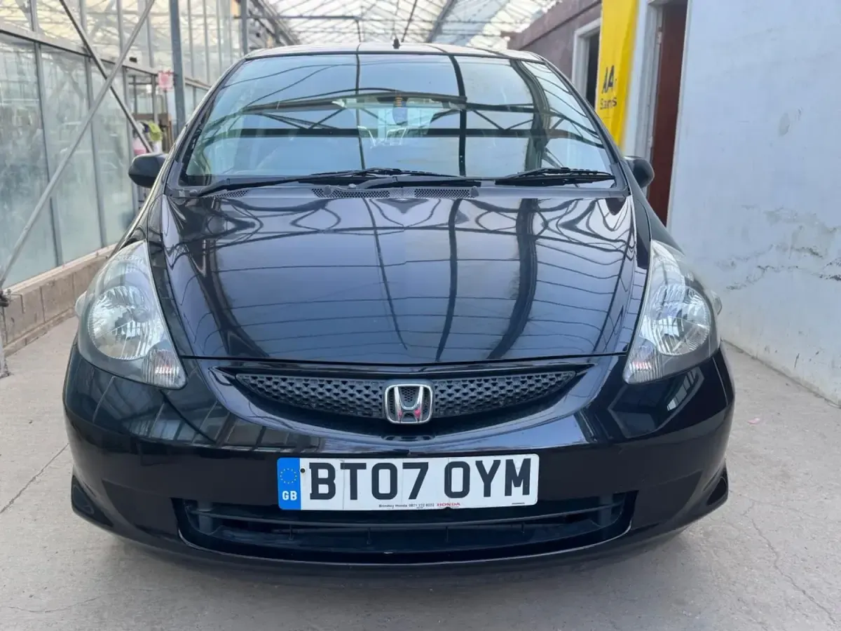 Second-hand Honda Jazz S 78 CP (57 kW) 2007 Negru Hatchback