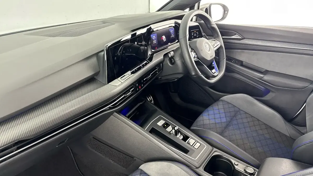 Used VW Golf VII R 2021 Pure white Hatchback