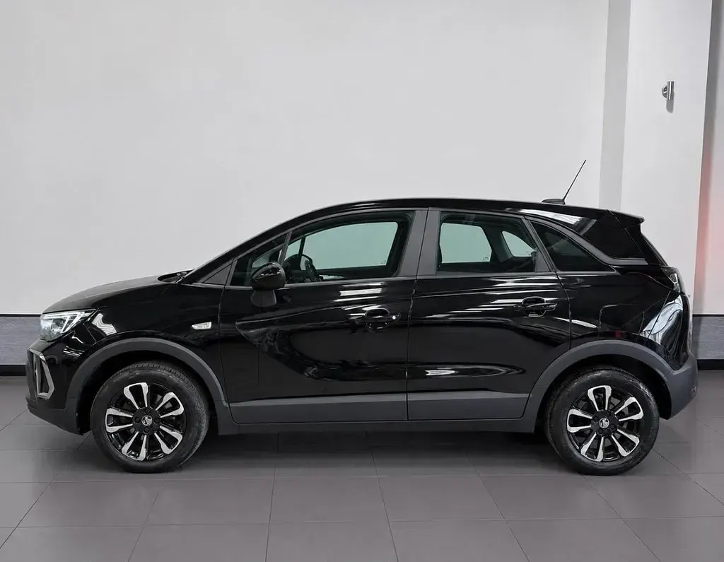 Used Vauxhall Crossland S 130 HP (95 kW) 2021 Black SUV