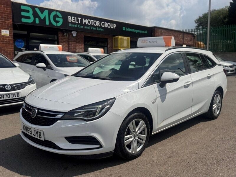 White Used 2019 Vauxhall Astra S Estate | £3,695 (Good price) - Image 1/4
