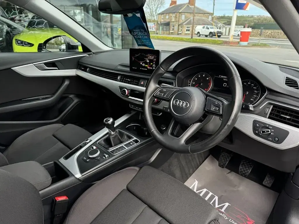 Used Audi A4 Sport 150 HP (110 kW) 2017 Black Sedan