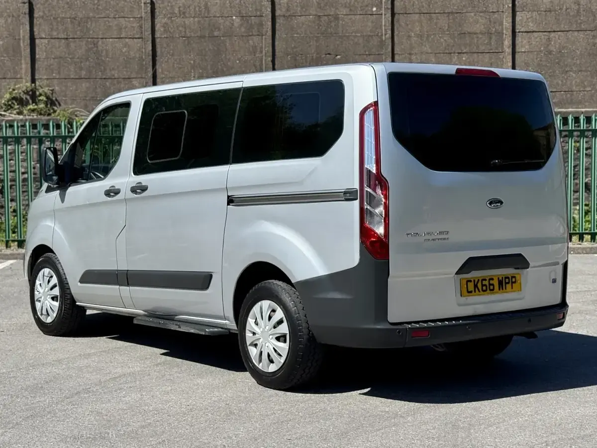 Used Ford Tourneo Custom Zetec 2016 Silver Van