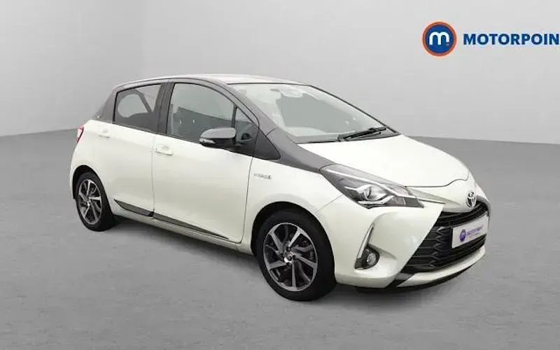 Used Toyota Yaris 101 HP (74 kW) 2020 Hatchback