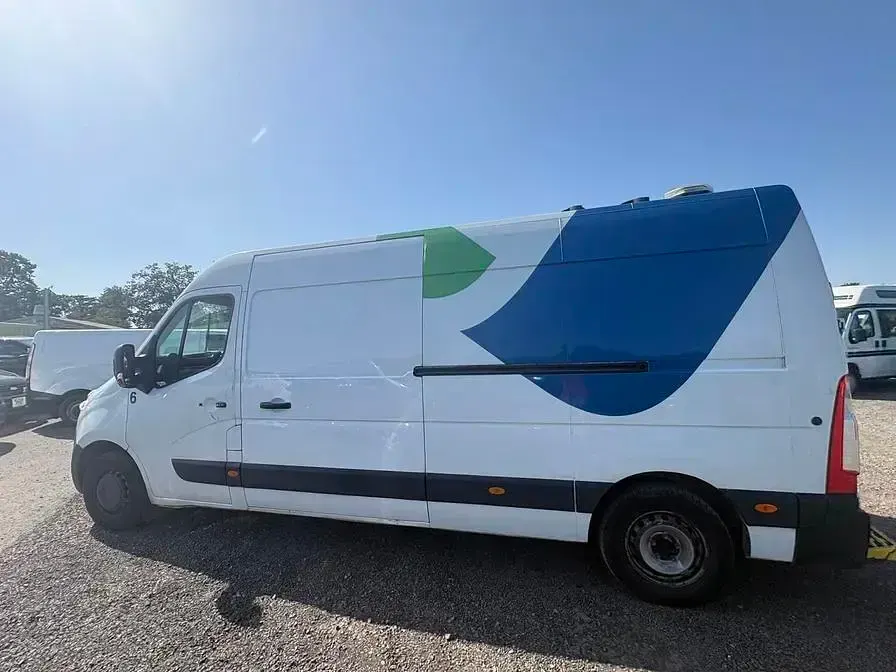 Used Vauxhall Movano 130 HP (95 kW) 2018 White MPV