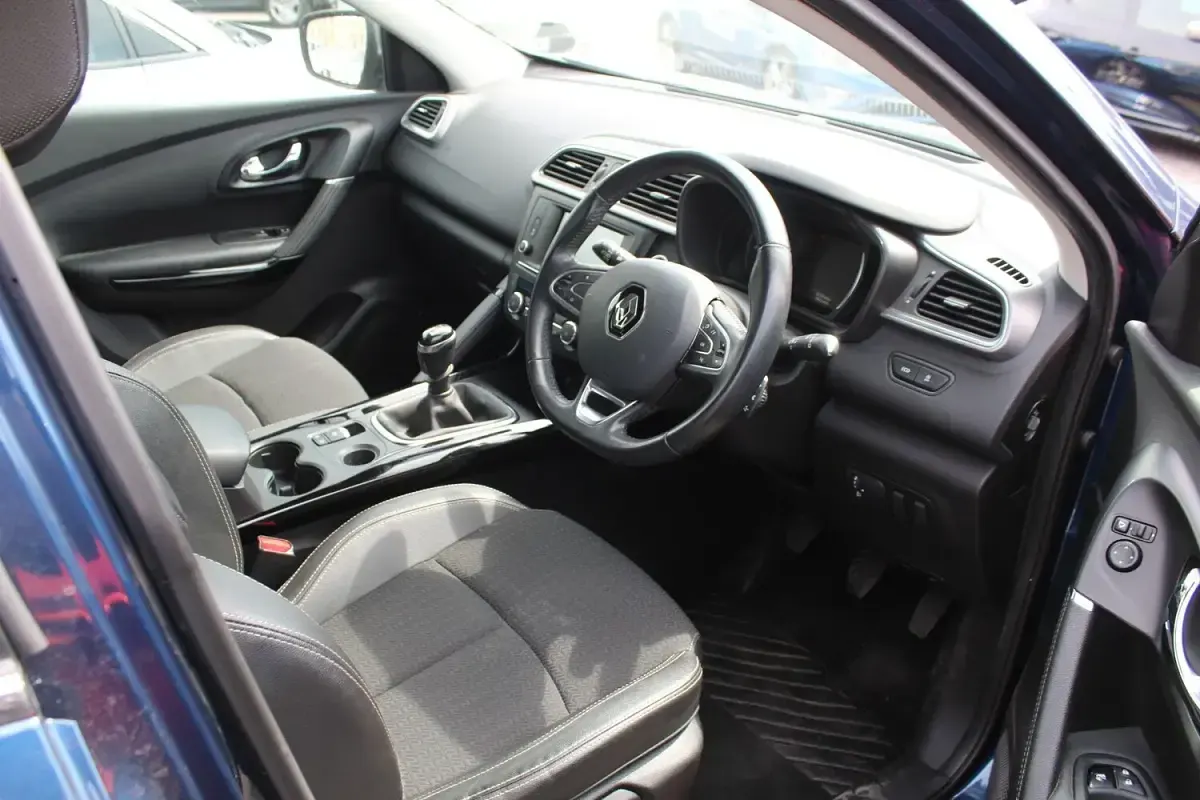 Used Renault Kadjar Dynamique 130 HP (95 kW) 2016 Blue SUV