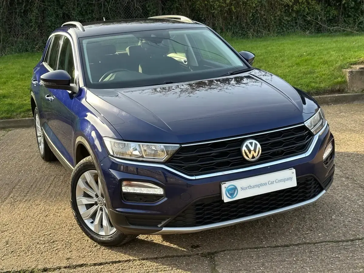 Usado VW T-Roc SE 115 HP (84 kW) 2019 Azul SUV