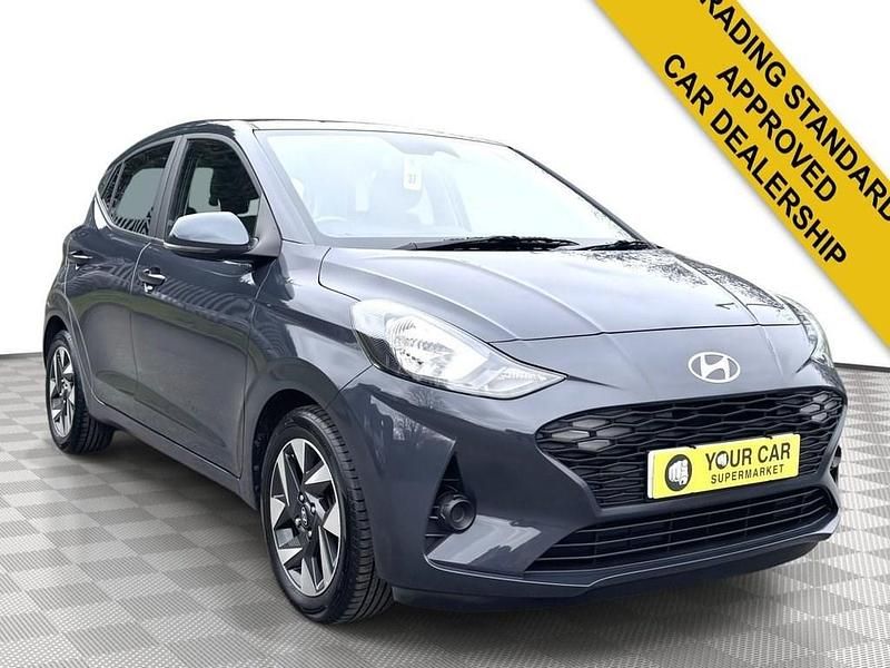 Used Hyundai i10 Advanced 67 HP (49 kW) 2023 Grey Hatchback