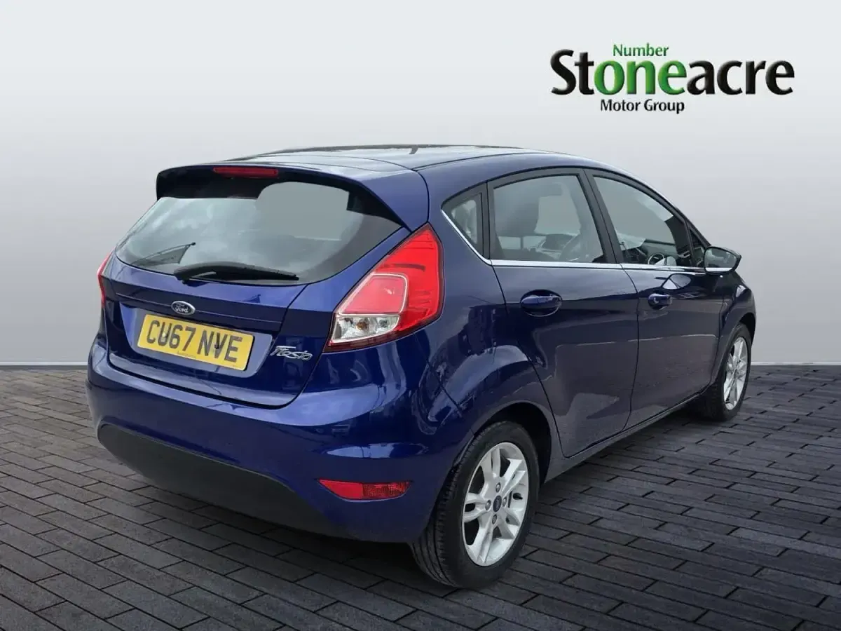 Used Ford Fiesta Zetec 82 HP (60 kW) 2017 Blue Hatchback