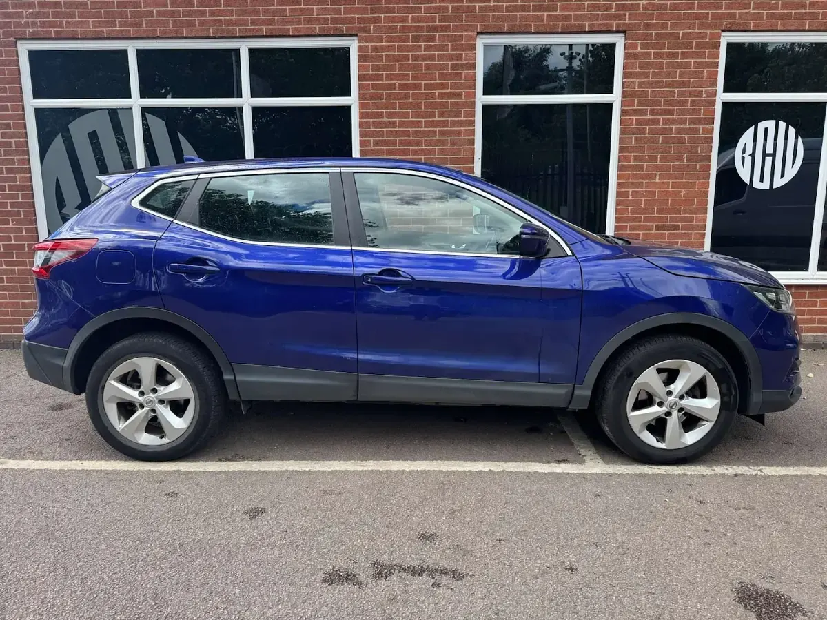 Used Nissan Qashqai Acenta Premium 140 HP (102 kW) 2019 Blue SUV