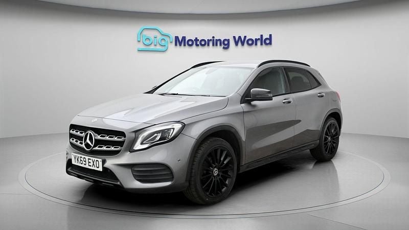 Used Mercedes GLA180 AMG line 121 HP (88 kW) 2019 Grey SUV