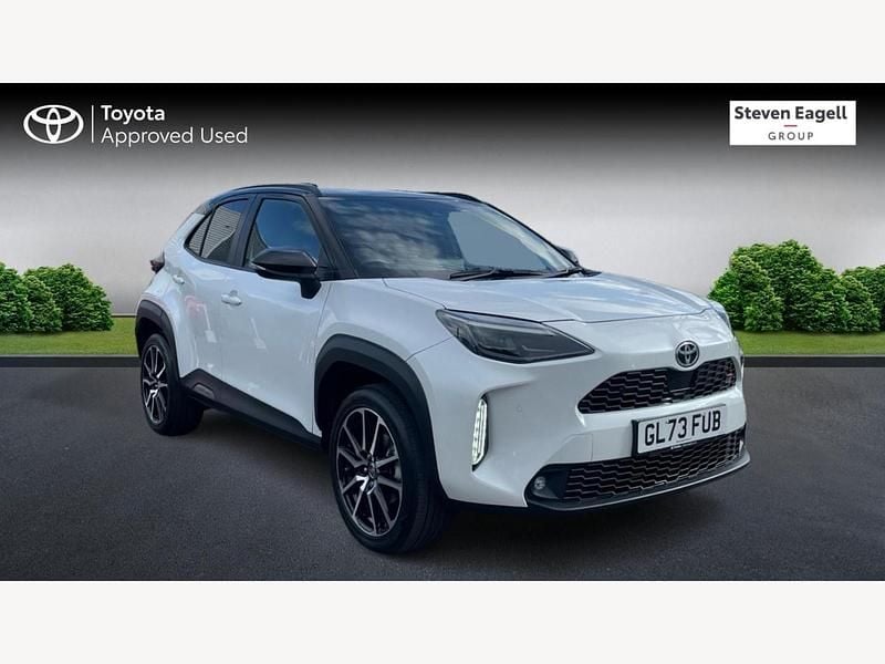 White/black Used 2024 Toyota Yaris Hybrid Sport Hatchback | £24,995 - Image 1/3