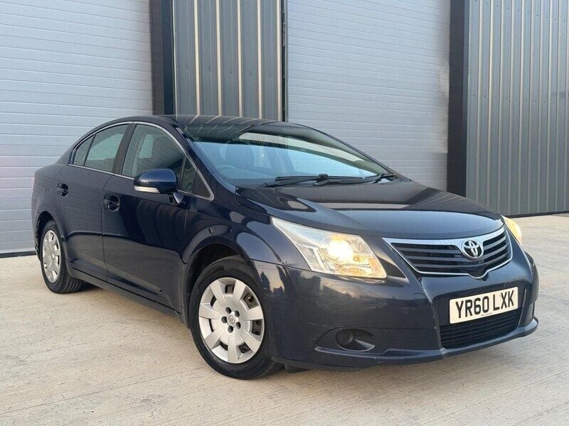Blue Used 2010 Toyota Avensis T2 Sedan | £1,390 (Expensive) - Image 1/4