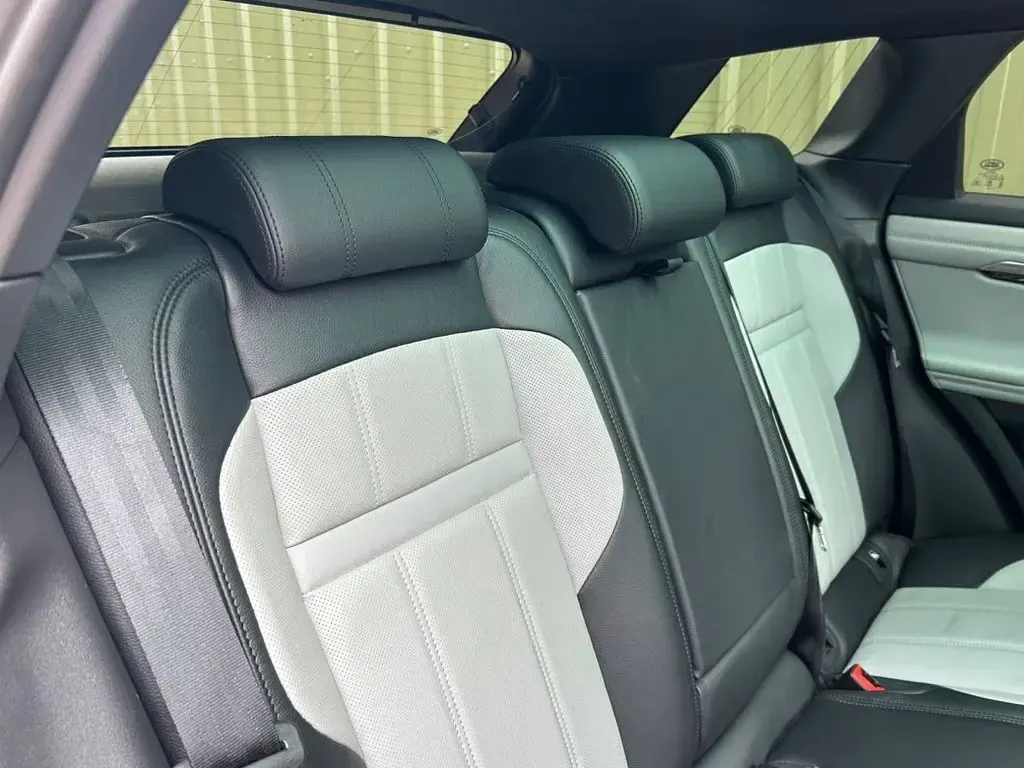 Used Land Rover Range Rover evoque First Edition 180 HP (132 kW) 2020 Grey SUV