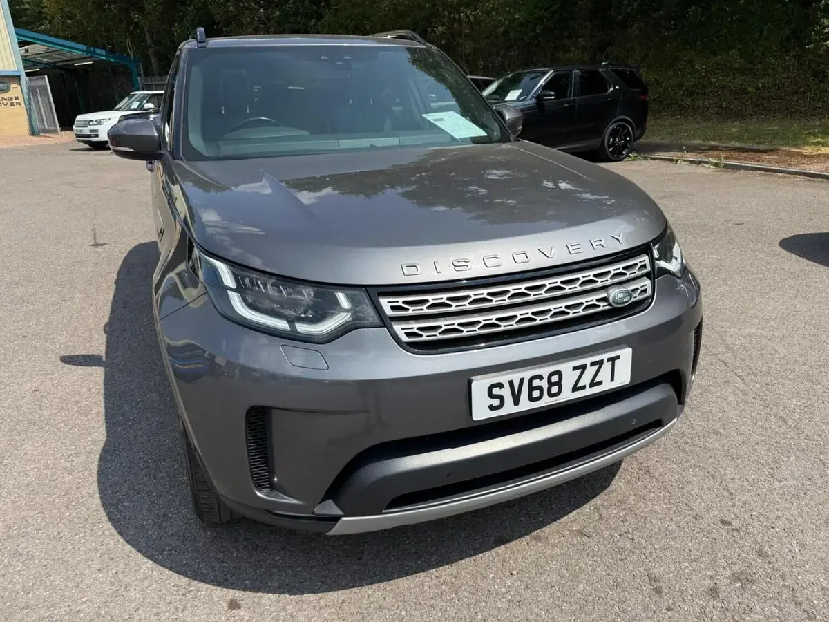 Used Land Rover Discovery HSE 306 HP (225 kW) 2018 Grey SUV