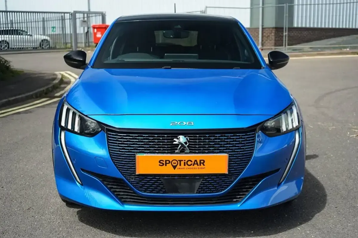 Used Peugeot e-208 Premium 100 kW (136 HP) 2021 Blue Hatchback