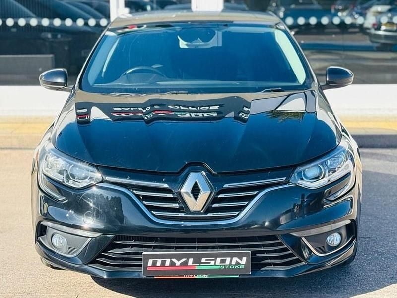 Used Renault Mégane IV Dynamique 130 HP (95 kW) 2017 Black Hatchback