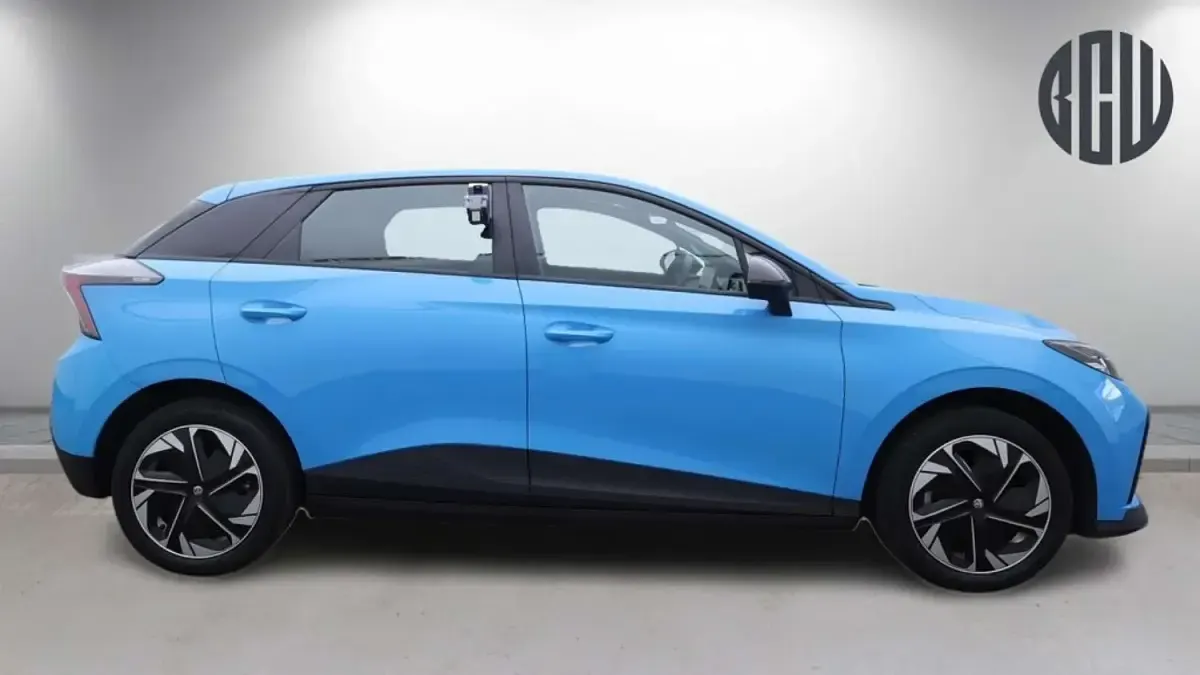 Used MG MG4 EV SE 319 kW (435 HP) 2023 Blue Hatchback