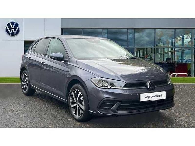 Smokey grey metallic Used 2025 VW Polo Match Hatchback | £21,138 (Fair price) - Image 1/4