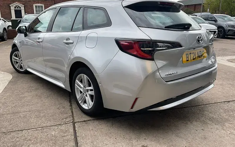 Second-hand Toyota Corolla 122 CP (89 kW) 2022 Break
