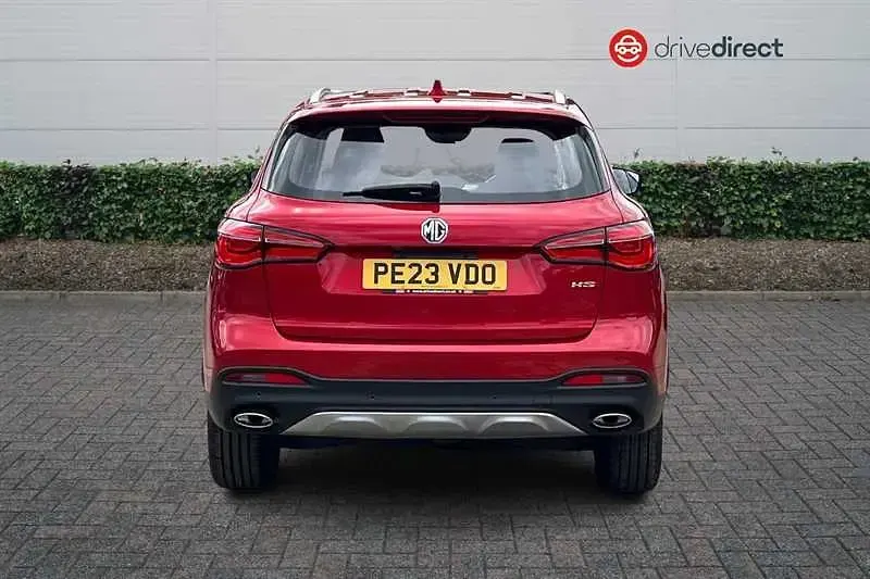 Used MG HS Excite 162 HP (119 kW) 2023 Red SUV