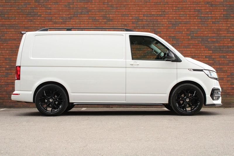 Second-hand VW Transporter Highline 2022 Alb Van