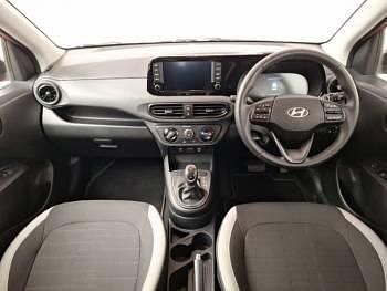 Gebraucht Hyundai i10 Advanced 63 PS (46 kW) 2025 Rot Kleinwagen