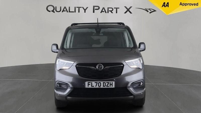 Used Vauxhall Combo S 100 HP (73 kW) 2020 Grey MPV