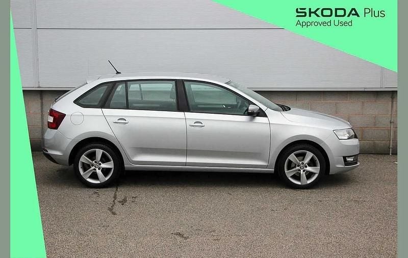 Used Skoda Rapid SE 95 HP (69 kW) 2019 Silver Hatchback