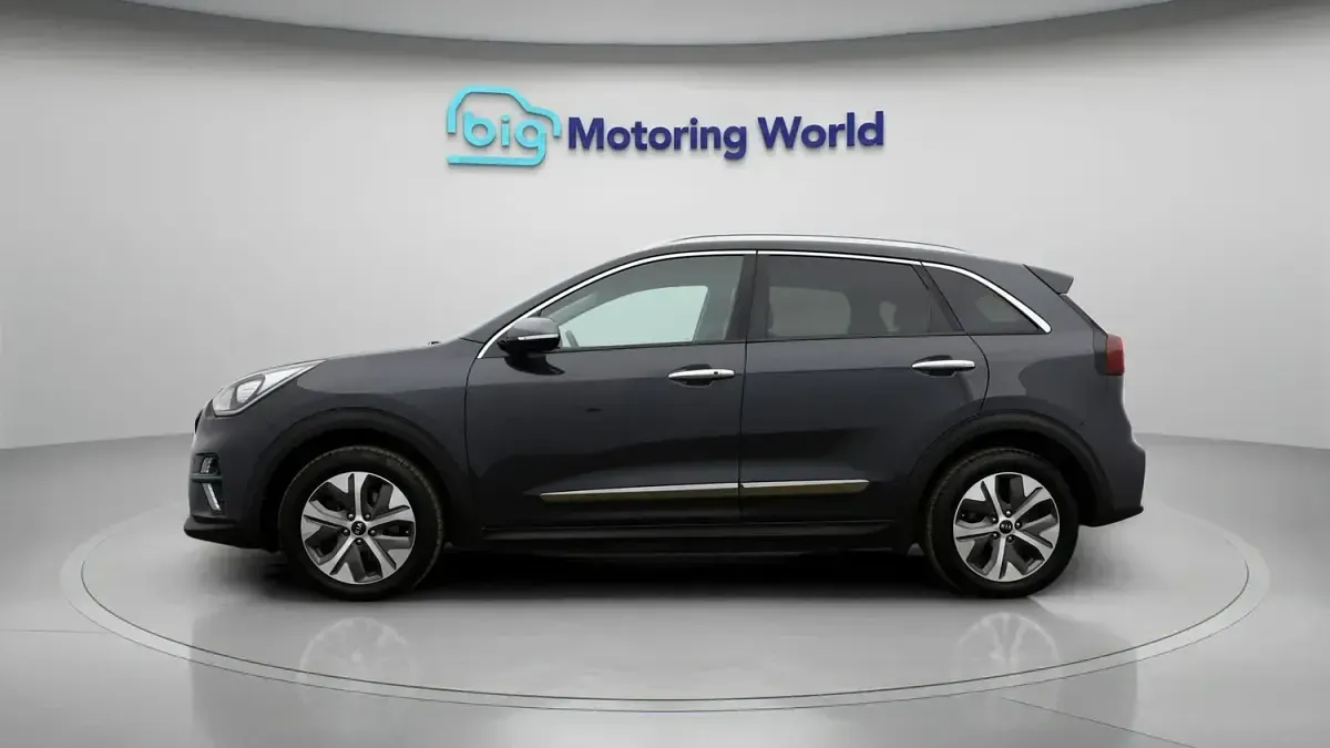 Used Kia e-Niro First Edition 147 kW (201 HP) 2020 Grey SUV