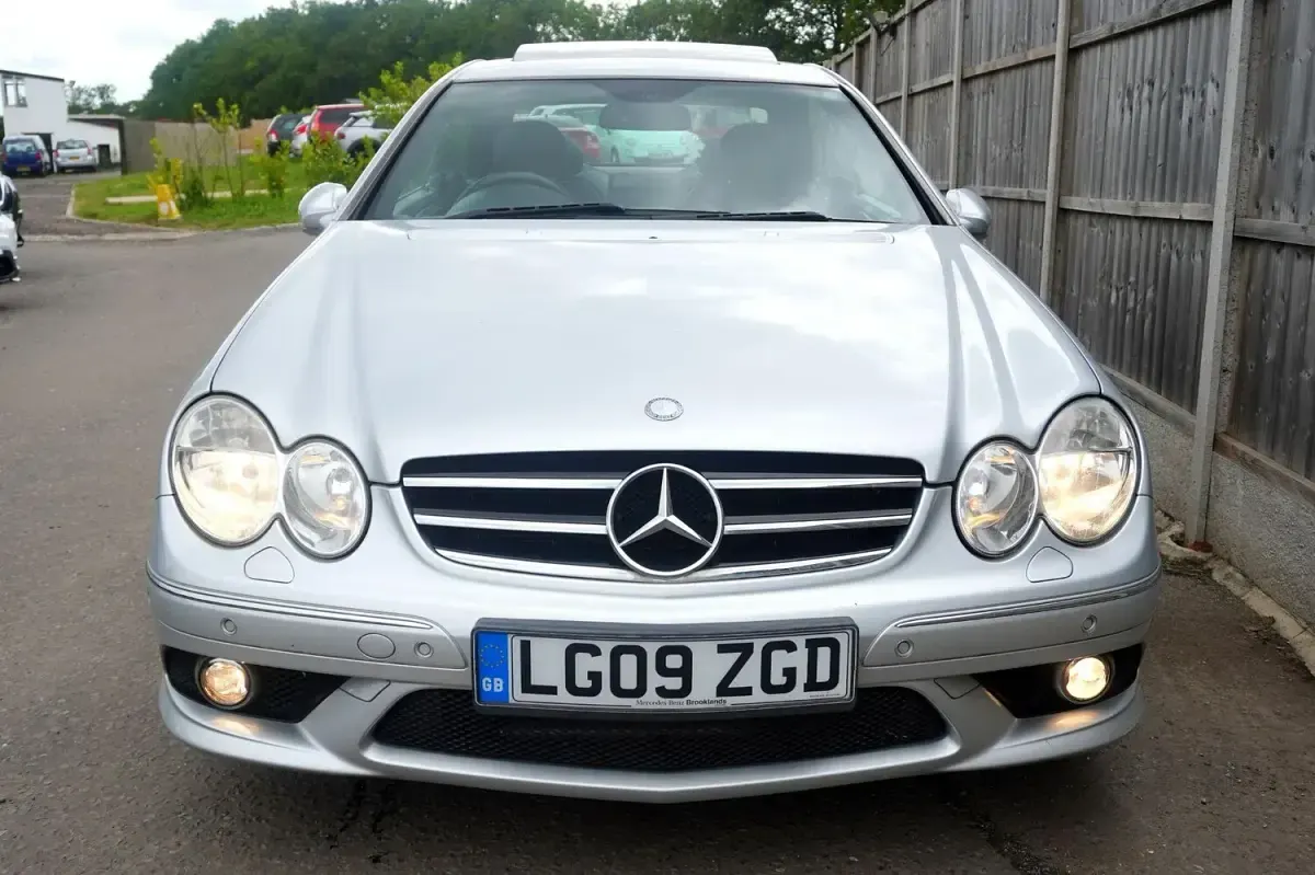 Used Mercedes CLK280 2009 Silver Coupe