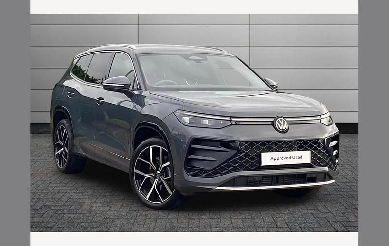 Grey Used 2025 VW Tayron R-line SUV | £39,895 (Fair price) - Image 1/3