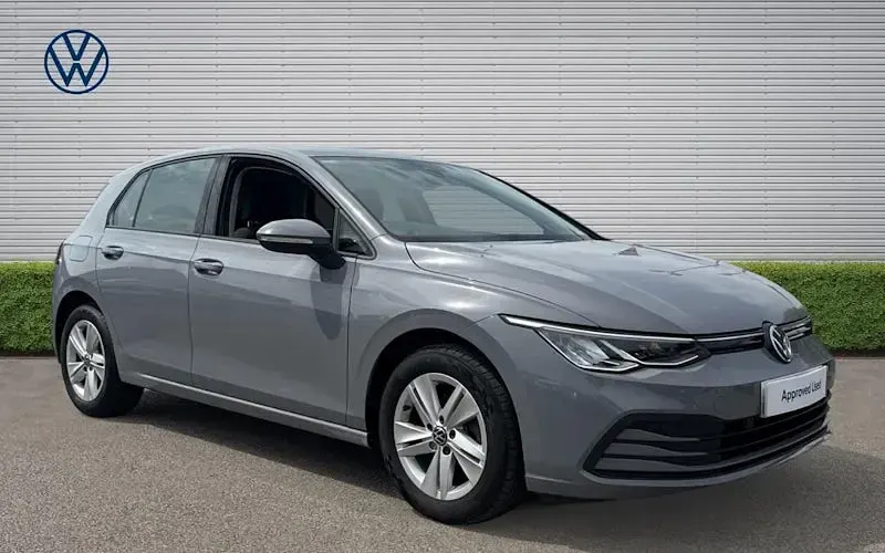 Used VW Golf VIII Life 150 HP (110 kW) 2023 Hatchback
