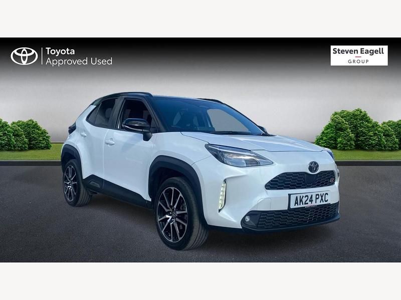 White/black Used 2024 Toyota Yaris Hybrid Sport Hatchback | £24,807 - Image 1/3