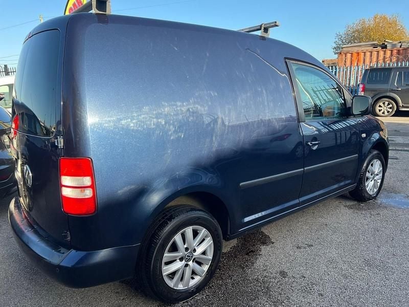 Used VW Caddy Highline 102 HP (75 kW) 2014 Blue MPV