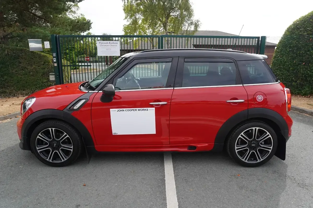 Used Mini John Cooper Works 218 HP (160 kW) 2014 Red Hatchback