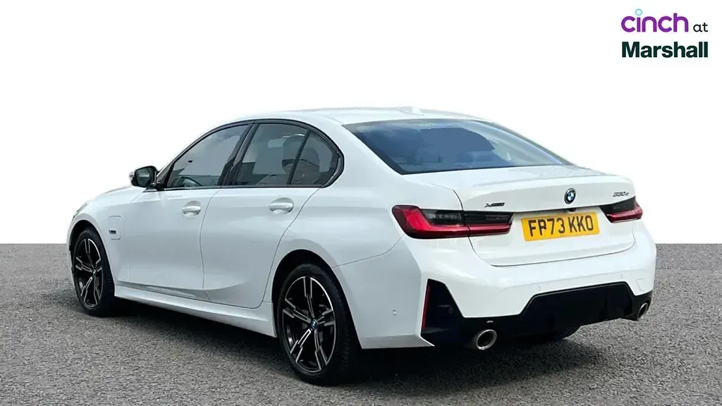 Used BMW 330e M Sport 292 HP (214 kW) 2023 Alpine white Sedan