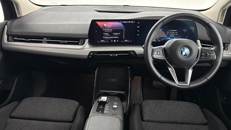 Used BMW 225 Luxury Line 2025 Green Hatchback