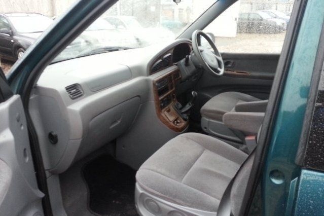 Used Kia Sedona 2002 MPV