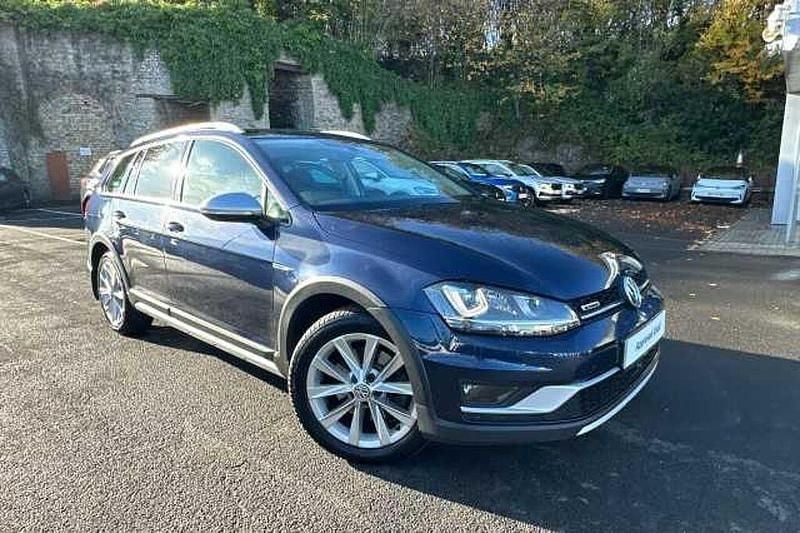 Used 2016 VW Golf VII | £16,995 (A bit pricey) - Image 1/4
